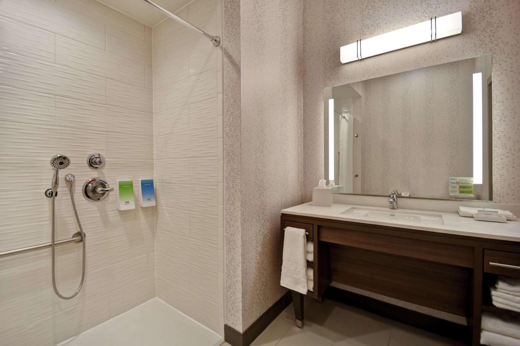 Home2 Suites By Hilton Wichita Northeast Kültér fotó